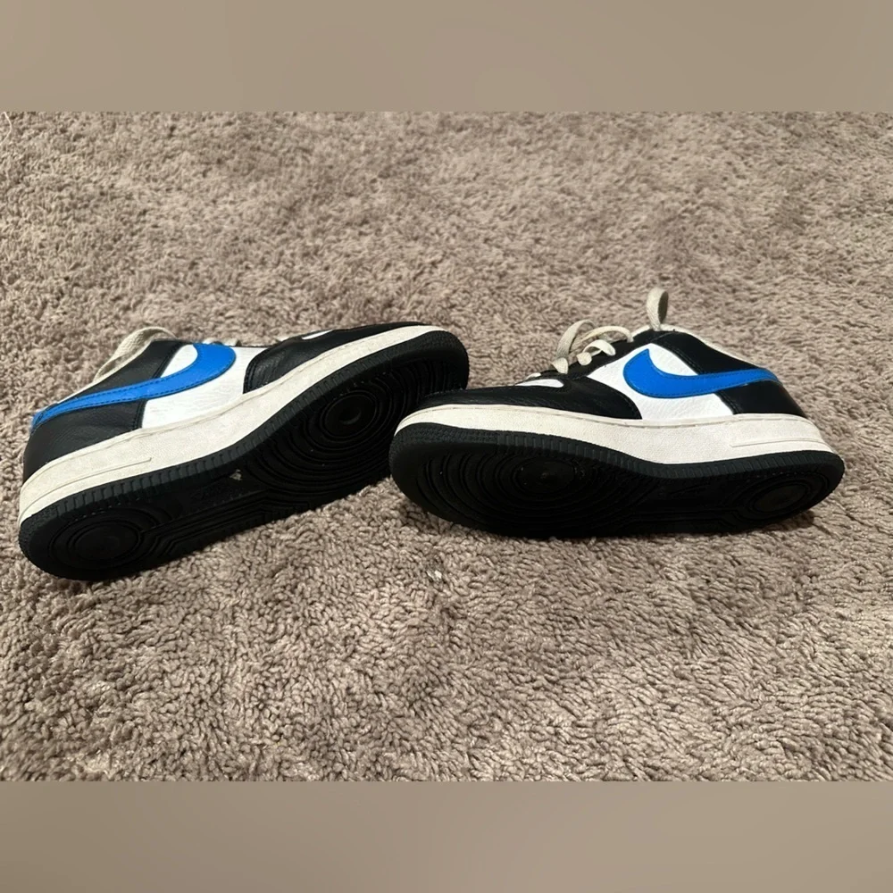 Nike air shoes